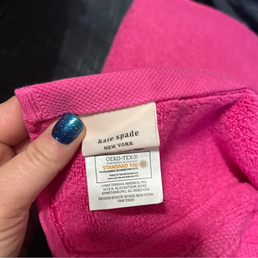 NEW ~ KATE SPADE NEW YORK PINK 2 PIECE BATH TOWEL SET